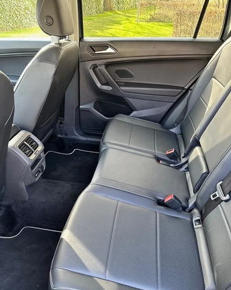 Volkswagen Tiguan Allspace cena 115000 przebieg: 106000, rok produkcji 2021 z Warszawa małe 211